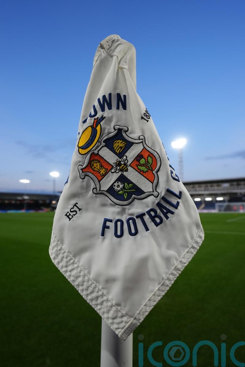 Luton claw back two-goal deficit to share points with Mansfield