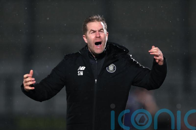 &lsquo;Incredible&rsquo; late winner has Harrogate boss Simon Weaver hopeful of survival