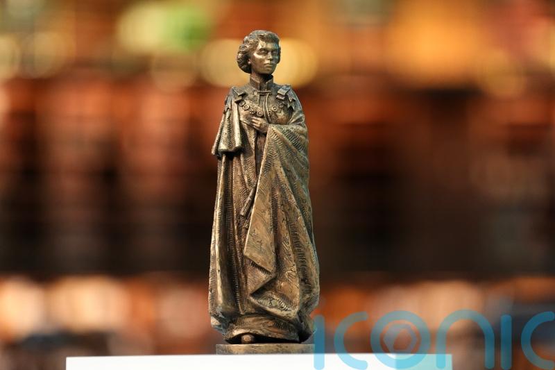 Queen Elizabeth II memorial will feature statue of late monarch as young woman