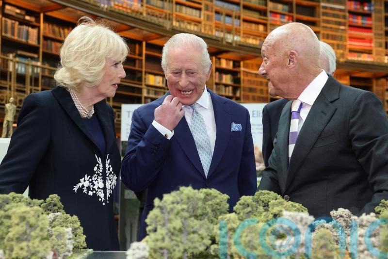King praises &lsquo;fantastic&rsquo; design for Queen Elizabeth II memorial