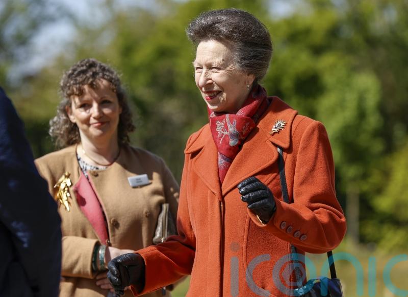 Anne spots secret corgi tribute at opening of Queen Elizabeth II Garden