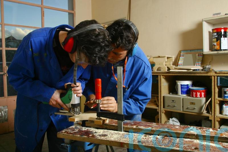 Labour warns working-class children &lsquo;left on scrapheap&rsquo; as apprenticeships vowed