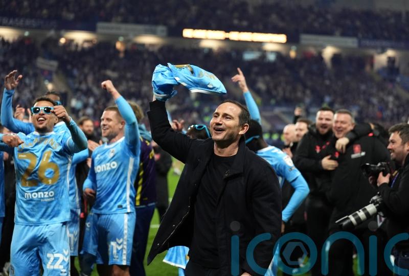 Coventry offered trip to Las Vegas by Wrexham owners Ryan Reynolds and Rob Mac