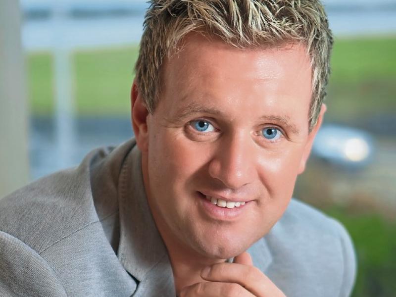 Mike Denver.